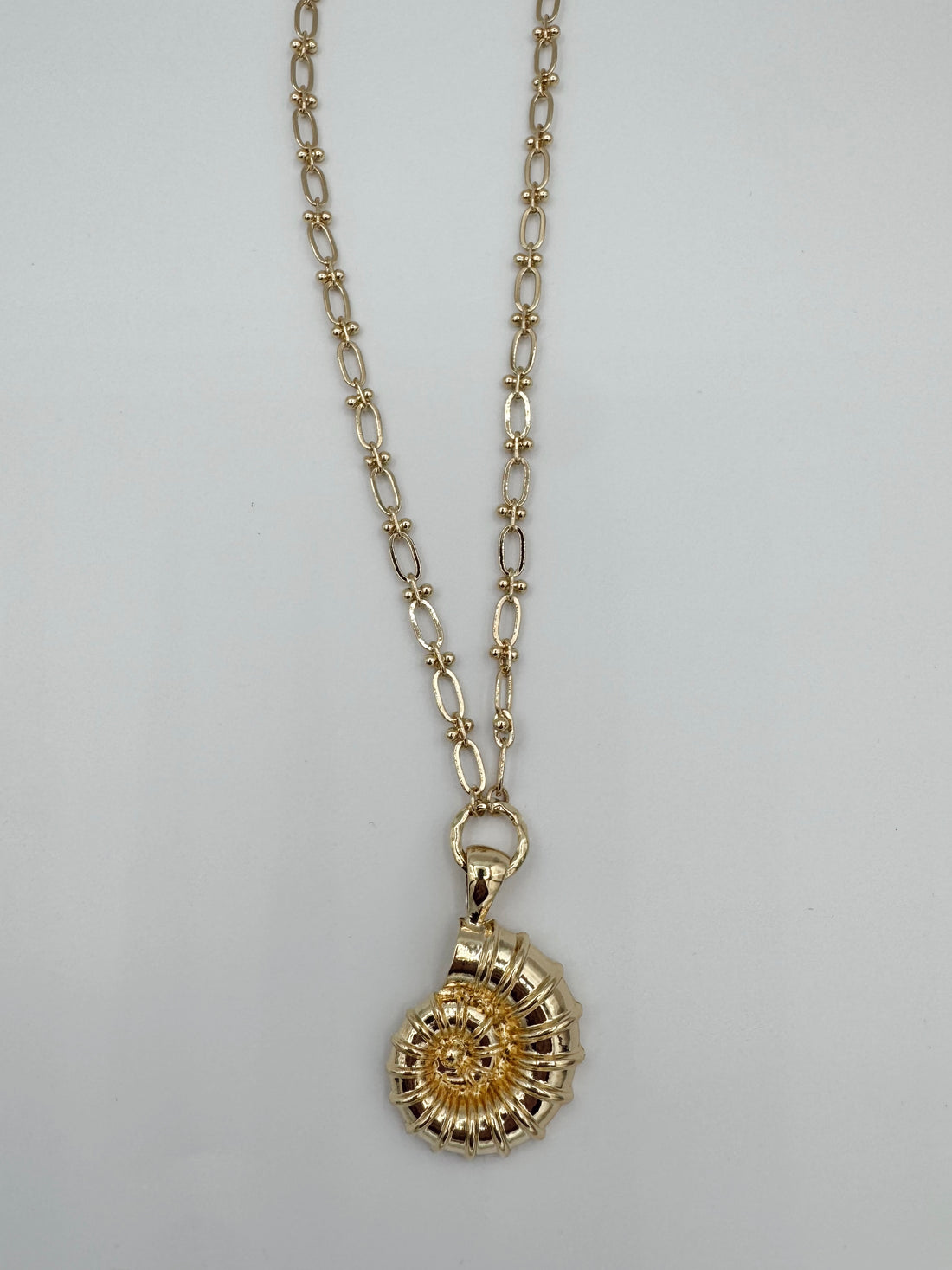 Shell Chain Necklace